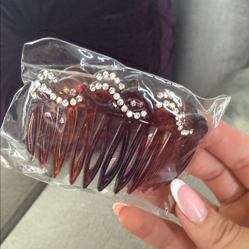 ✨ Rhinestone Accent Hair Combs – Tortoiseshell Brown (Set of 2)